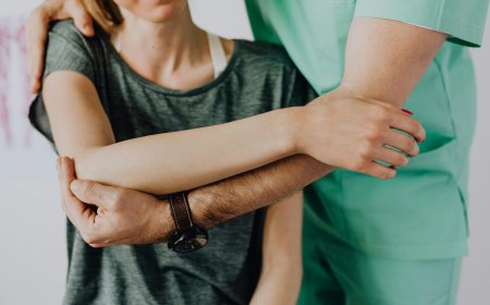 The Magic Touch: How Physios Help You Heal Naturally